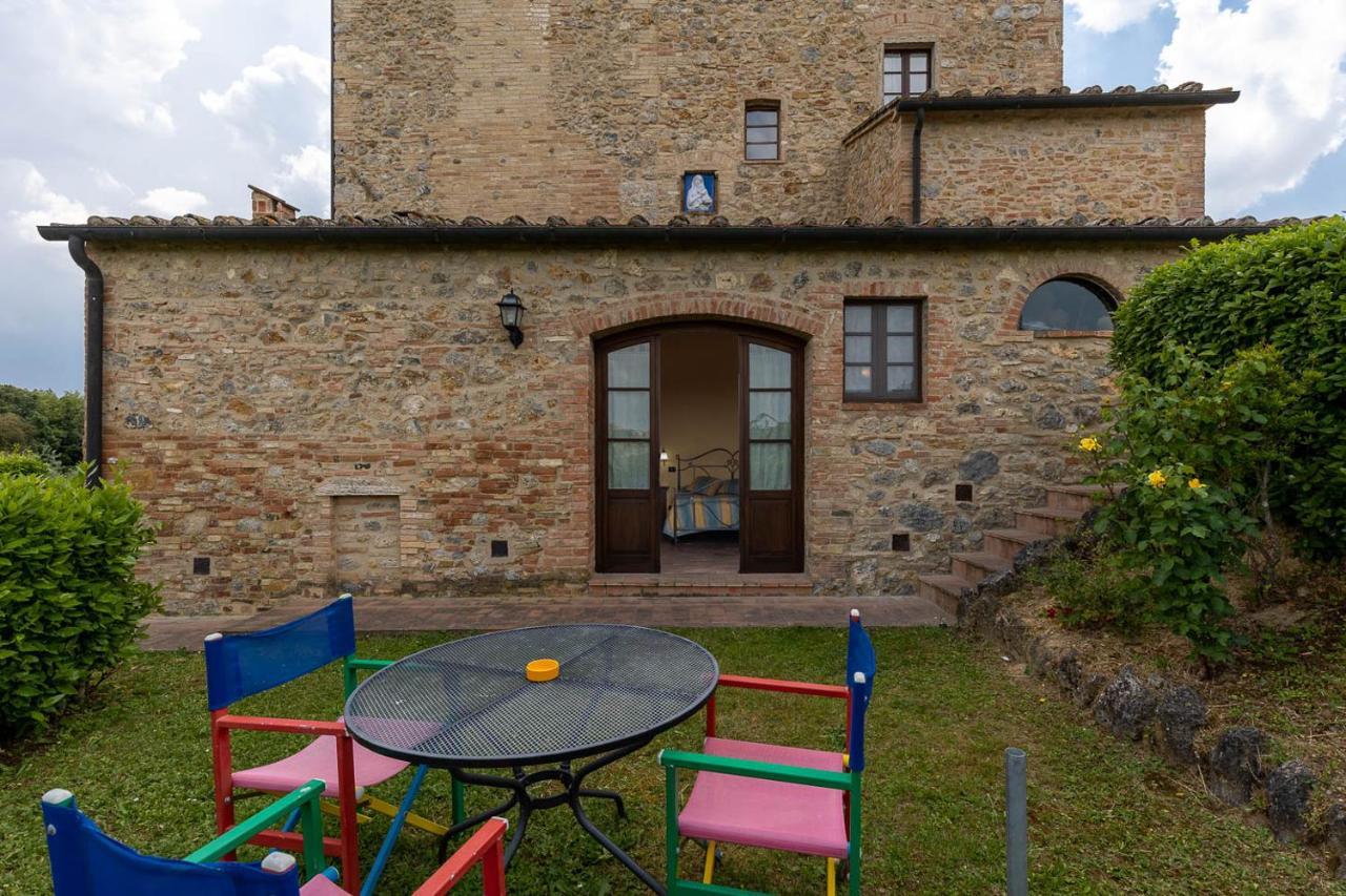 Agriturismo Il Casolare Di Bucciano Сан Джиминяно Екстериор снимка
