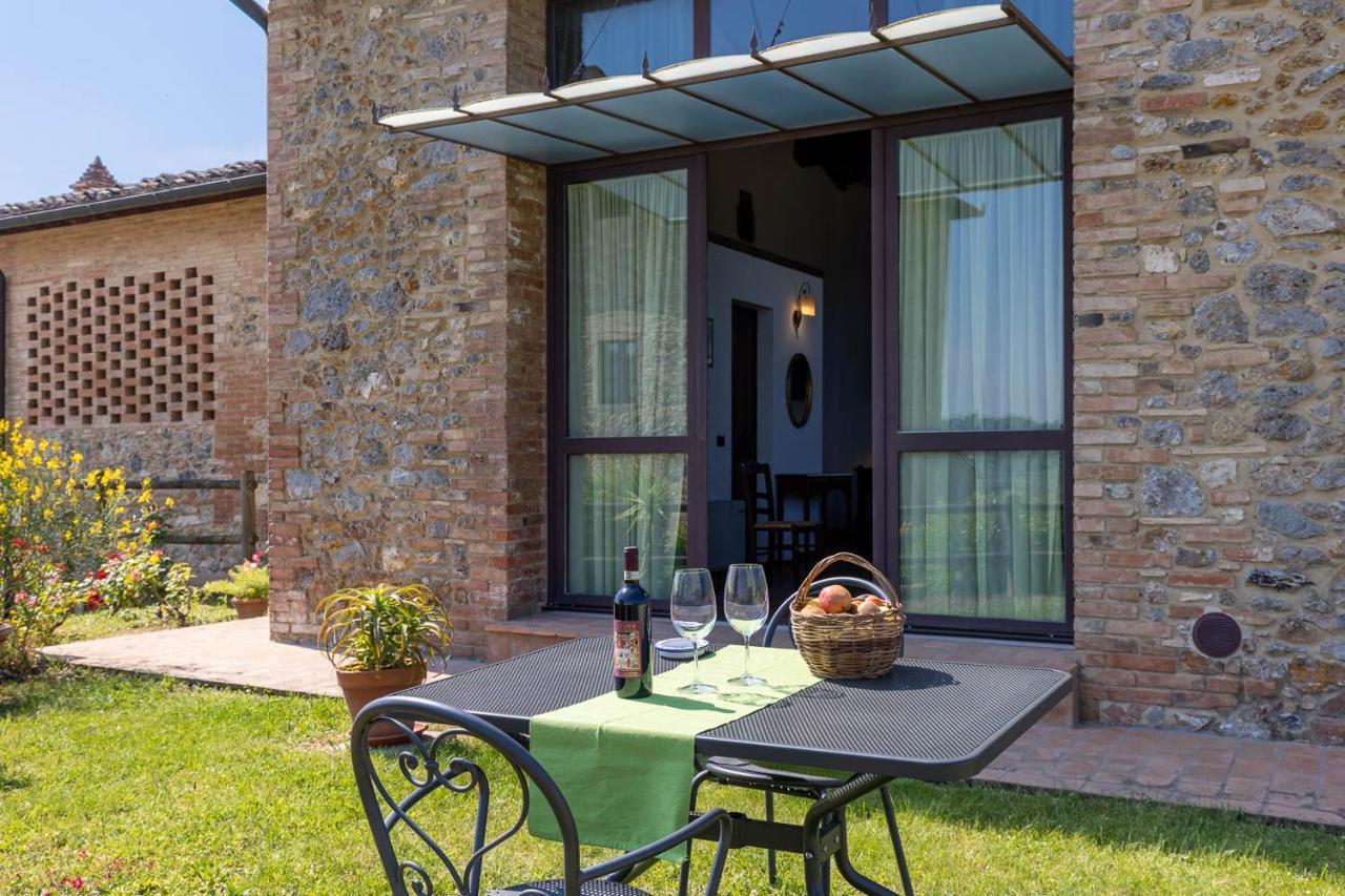 Agriturismo Il Casolare Di Bucciano Сан Джиминяно Екстериор снимка
